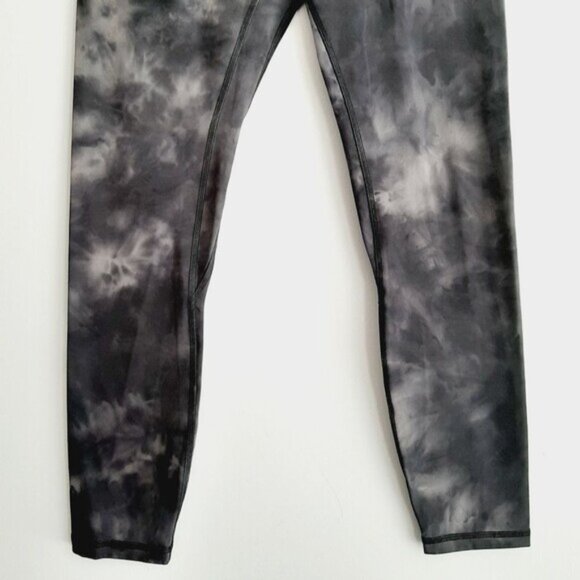 TIE-DYE \ Splatter High Waist Crop Athletic Comfy Leggings Neutral Gray Sz 6 - Picture 3 of 12